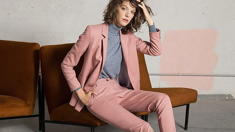 女性職業裝穿著要求