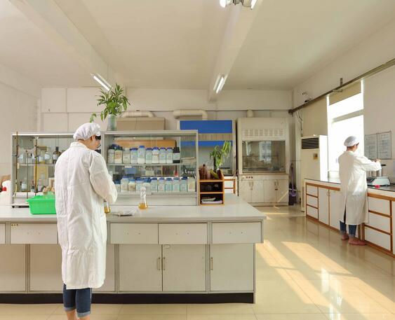 化驗人員應穿什么工作服?